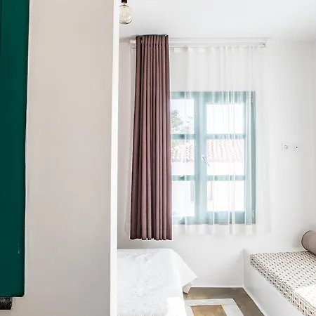 Hotel Iki Ev